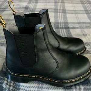 Dr. Martens Chelsea steel toe boots (black) 🖤